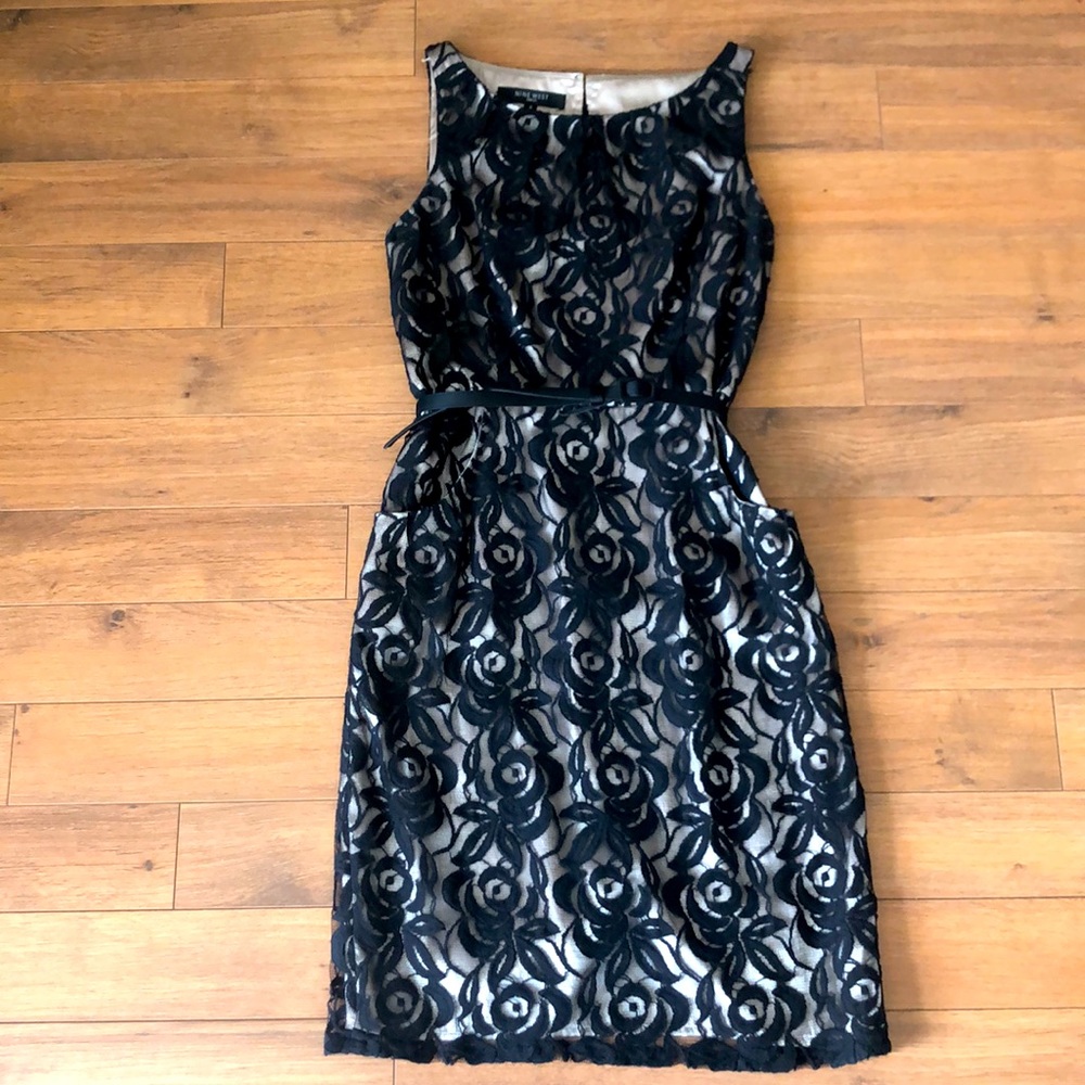 👗Gorgeous Nine West, lace cocktail dress